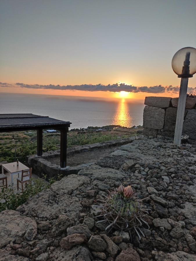 Dammusi Il Carrubo Hotel Kamma Bagian luar foto